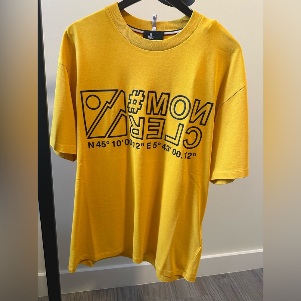 Moncler Tee - XL - Unworn